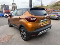 Second-hand Renault Captur GT-Line 90 CP (66 kW) 2018 Negru SUV