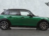 Used Mini Cooper Sport 147 kW (201 HP) 2026 Green Hatchback