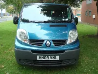 Used Renault Trafic 2009 Blue MPV