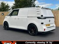 Usado VW ID. Buzz 150 kW (204 CV) 2023 Blanco Monovolumen