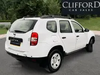 Used Dacia Duster Ambiance 110 HP (80 kW) 2016 White SUV