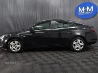 Begagnad Vauxhall Insignia Design Edition 2016 Svart Halvkombi