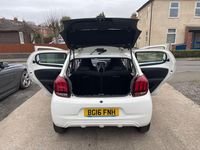 Used Peugeot 108 Active 68 HP (50 kW) 2016 White Hatchback