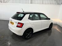 Used Skoda Fabia Colour Edition 90 HP (66 kW) 2016 White Hatchback