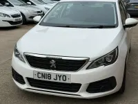 Used Peugeot 308 Access 100 HP (73 kW) 2018 White Hatchback