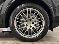 Used Porsche Cayenne Platinum Edition 262 HP (192 kW) 2016 Black SUV