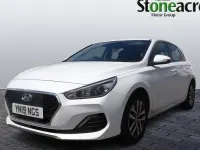 Used Hyundai i30 SE 120 HP (88 kW) 2019 White Hatchback