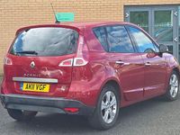 Używany Renault Scénic III Dynamique 110 KM (80 kW) 2011 Czerwony Minivan
