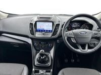 Usado Ford Kuga Titanium 150 HP (110 kW) 2019 Branco SUV