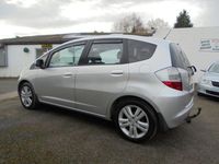 Begagnad Honda Jazz EX 100 HK (73 kW) 2009 Silver Halvkombi