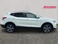 Used Nissan Qashqai N-Connecta 160 HP (117 kW) 2018 White SUV