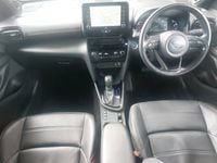 Used Toyota Yaris Hybrid Edition 116 HP (85 kW) 2022 White Estate
