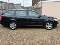Used Skoda Octavia Elegance 105 HP (77 kW) 2010 Black Estate