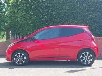 Used Toyota Aygo Trend 72 HP (52 kW) 2019 Red Hatchback
