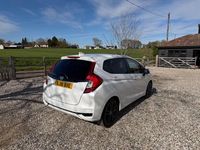 Second-hand Honda Jazz EX 102 CP (75 kW) 2018 Alb Hatchback