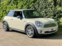 Usado Mini ONE Hatch 95 CV (69 kW) 2008 Blanco Utilitario