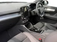 Used Volvo XC40 Plus 161 HP (118 kW) 2026 Blue SUV