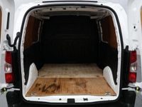 Used Toyota Proace Active 100 HP (73 kW) 2022 White MPV