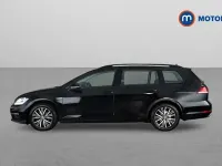 Used VW Golf VII SE 131 HP (96 kW) 2018 Black Estate
