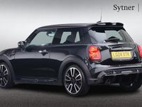Usado Mini Cooper Hatch 134 CV (98 kW) 2024 Negro Utilitario