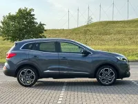 Usado Renault Kadjar Dynamique 130 HP (95 kW) 2016 Cinzento SUV