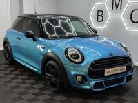 Usado Mini Cooper Hatch 136 CV (100 kW) 2019 Azul Utilitario