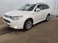 Used Mitsubishi Outlander P-HEV 2015 White Estate