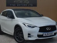 Used Infiniti Q30 Sport Tech 109 HP (80 kW) 2016 White Hatchback