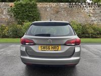 Used Vauxhall Astra SRi 150 HP (110 kW) 2017 Grey Estate