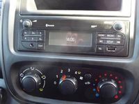 Używany Renault Trafic Business 120 KM (88 kW) 2018 Biały Minivan