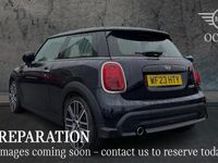 Usado Mini Cooper Exclusive 134 CV (98 kW) 2023 Negro Utilitario