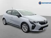 Used Renault Clio Evolution 90 HP (66 kW) 2024 Grey Hatchback