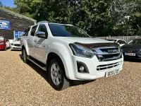 Used Isuzu D-Max 160 HP (117 kW) 2017 White Pickup