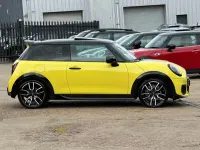 Used Mini Cooper S Hatch 201 HP (147 kW) 2025 Yellow Hatchback