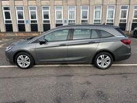Used Vauxhall Astra 110 HP (80 kW) 2017 Grey Estate