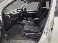 Used Toyota HiLux 150 HP (110 kW) 2023 White Pickup