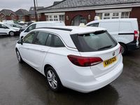 Used Vauxhall Astra Design Edition 2019 White Estate