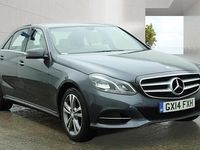 Usado Mercedes E220 SE 2014 Cinzento Sedan