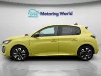 Used Peugeot 208 Allure 101 HP (74 kW) 2024 Yellow Hatchback