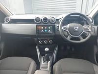 Used Dacia Duster Prestige 100 HP (73 kW) 2022 White SUV
