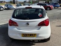 Second-hand Vauxhall Corsa 2017 Alb Hatchback