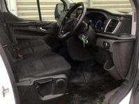 Used Ford Transit Custom Limited 170 HP (125 kW) 2022 White Van