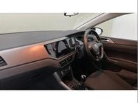 Used VW Polo SE 95 HP (69 kW) 2019 Silver Hatchback