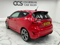 Usado Ford Fiesta ST-Line X 95 HP (69 kW) 2020 Vermelho Citadino