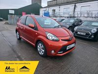 Begagnad Toyota Aygo 2012 Orange Halvkombi
