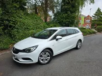 Gebraucht Vauxhall Astra 2019 Weiß Kombi