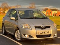 Used Toyota Auris 101 HP (74 kW) 2009 Silver Hatchback