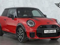 Used Mini Cooper Hatch 113 kW (154 HP) 2025 Red Hatchback