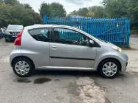 Used Peugeot 107 68 HP (50 kW) 2011 Silver Hatchback