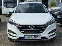 Used Hyundai Tucson SE 134 HP (98 kW) 2016 White SUV